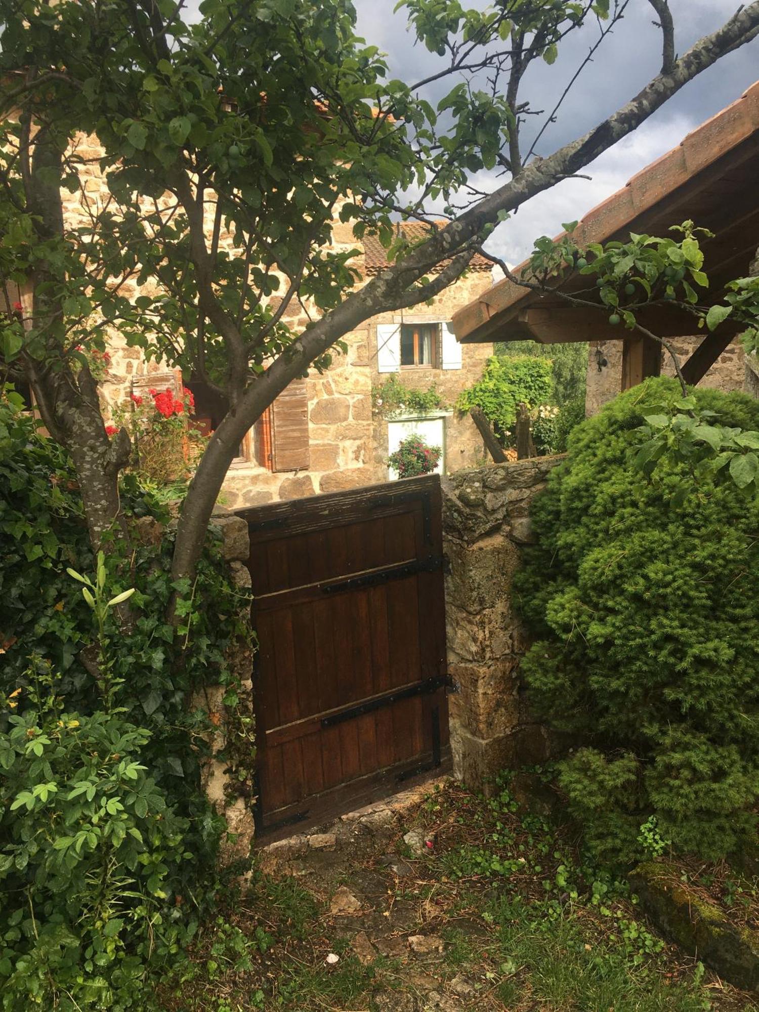 Gites De Gobertier Saint-Alban-d'Ay Bagian luar foto